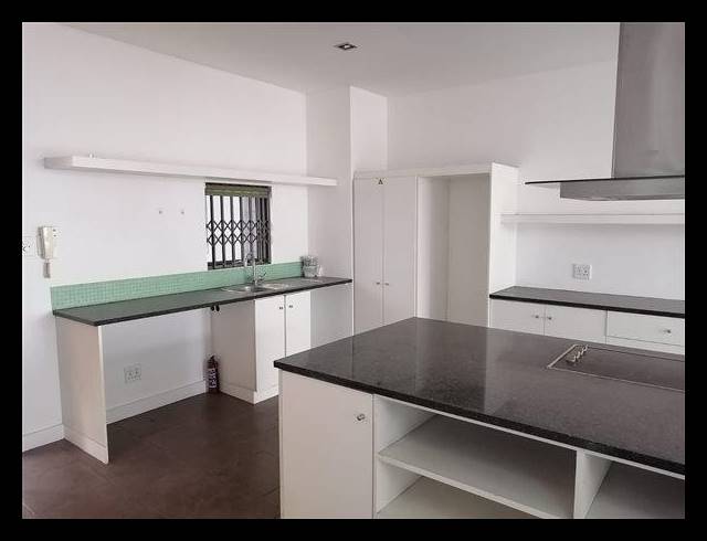 2 BEDROOM APARTMENT FOR SALE IN NEWTOWN